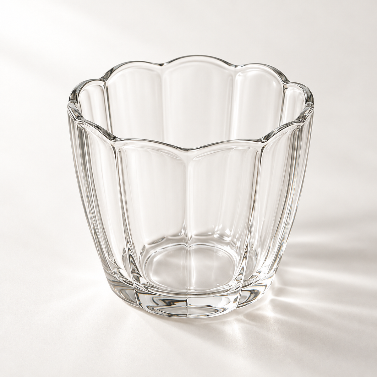Petal Scalloped Glass Set - close view of one cup